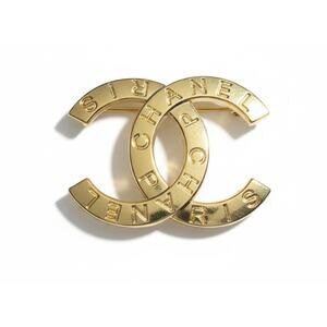 Chanel Bright Gold Signature Paris Brooch Fall 2021 Act II (CCXX022)